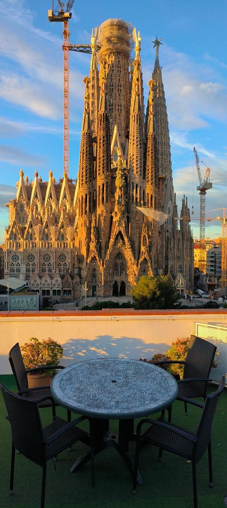 Апартаменты Absolute Sagrada Familia Барселона Экстерьер фото